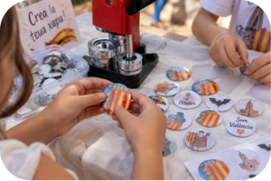 taller chapas dia comunitat valenciana